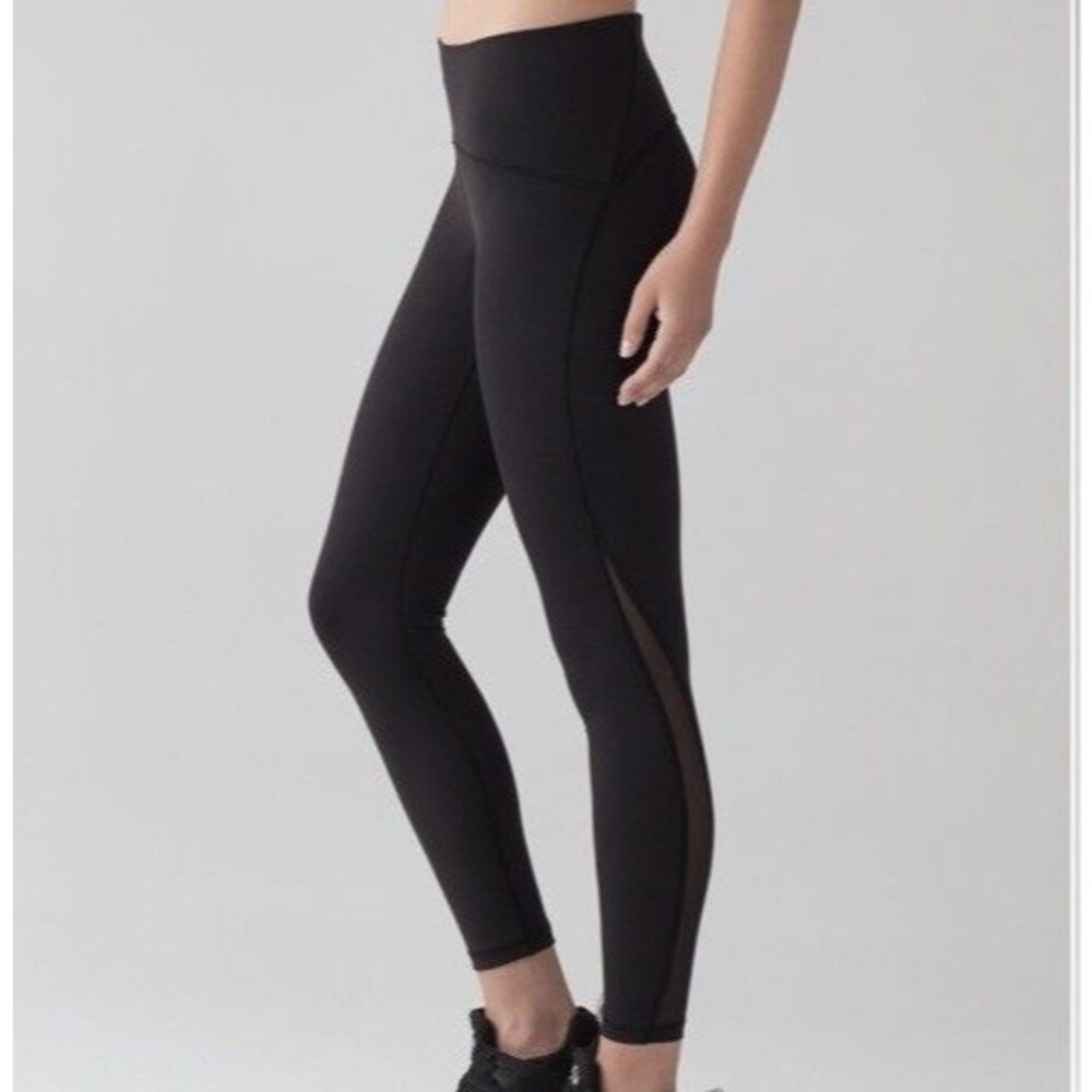 Lululemon Size 6 Train Times 7/8 Pants 25" Black